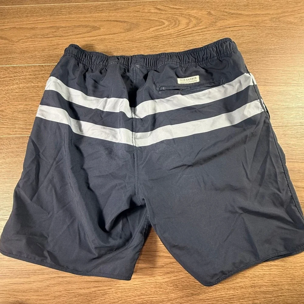 Fair Harbor Mens Navy Striped Board Shorts Swim Trunks Size XL Built in Liner